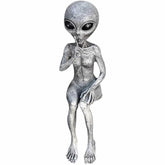 New Outer Space Alien Accessories Statue Martians Garden Figurine Set for Home Indoor Outdoor Decoration Courtyard Ornaments