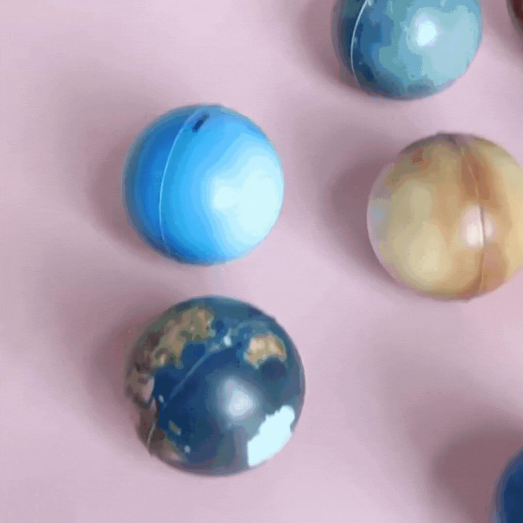 Incredible 9 Planets Solar System Toy Balls