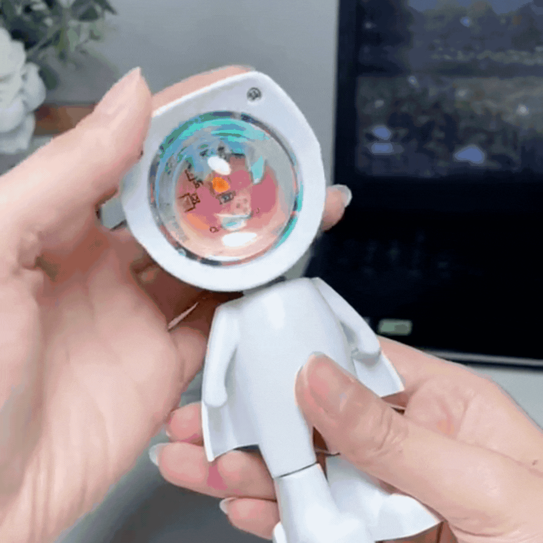 Creatively Designed Astronaut Shaped Rainbow Sunset Projection Lamp