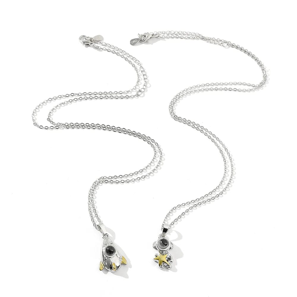 1 Pair Magnetic Heart Couple Necklaces Astronaut Rocket Pendant Women Men Lovers Best Friend Pendant Necklace Jewelry Gift